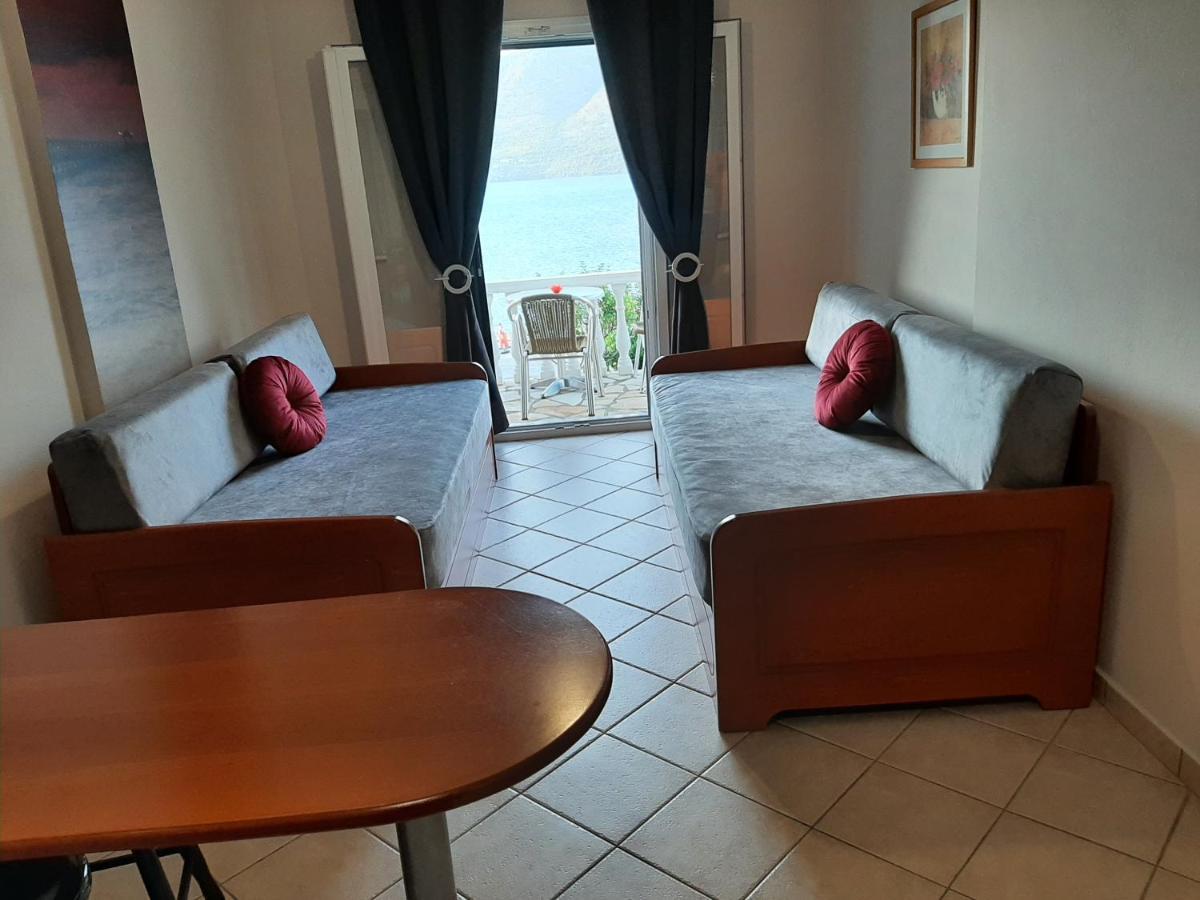 Blue Bay Apartments Sívota Dış mekan fotoğraf